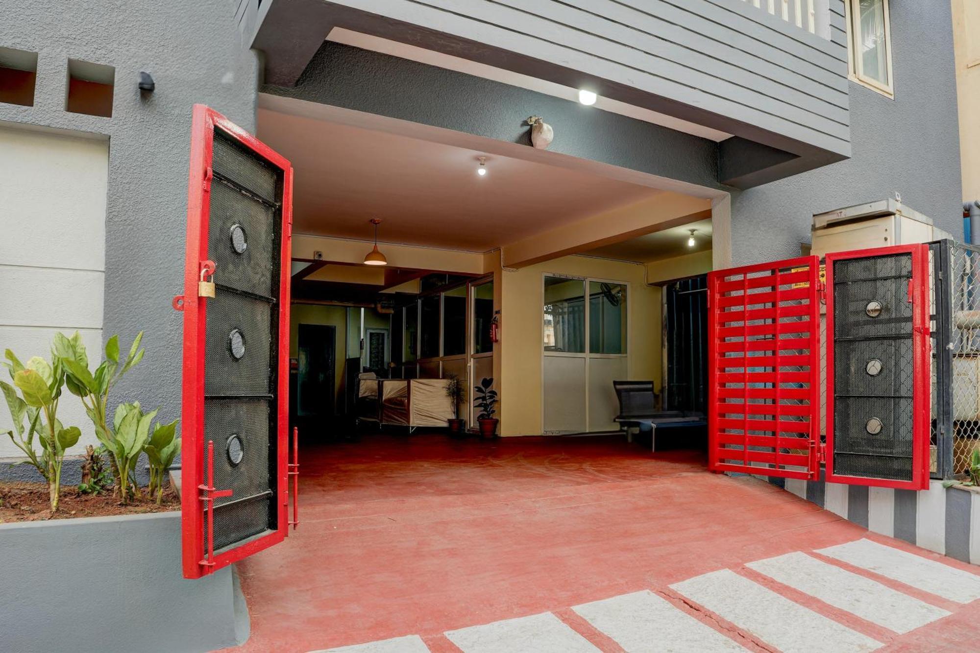 Super Hotel O Whitefield Bangalore Exterior photo